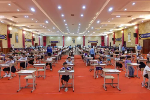 សិស្សកម្ពុជា​ជាង២រយនាក់ ចូលរួមប្រឡងគណិតវិទ្យាសិង្ហបុរី (SMC) ២០២៦ នៅខេត្តកំពត