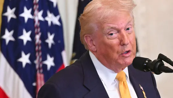 លោក Trump ផ្តល់ពិន្ទុ ១៥ លើ ១០ ចំពោះថ្វីដៃយោធា វាយអ៊ីរ៉ង់ - AMS Article Thumbnail