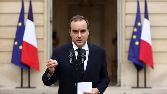 បារាំង ព្រមានថា សង្គ្រាមអ៊ុយក្រែន និងមជ្ឈិមបូព៌ា ប៉ះពាល់ធ្ងន់ធ្ងរដល់ហិរញ្ញវត្ថុគ្រួសារ រួមទាំងសេដ្ឋកិច្ចជាតិ - AMS Article Thumbnail