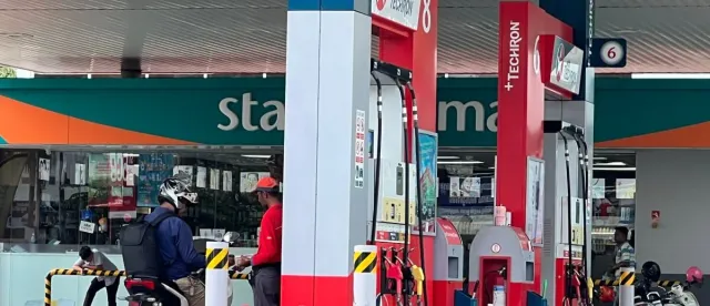 រាជរដ្ឋាភិបាលនឹង​បន្ថែមការ​ឧបត្ថម្ភ​ធន​លើ​ប្រេង​ឥន្ធនៈក្នុង​ករណីឡើងថ្លៃ - AMS Article Thumbnail