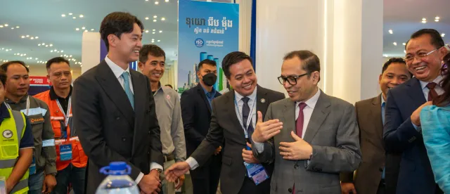 ជីប ម៉ុង គាំទ្រ និងអភិវឌ្ឍទៅលើវិស័យបច្ចេកវិទ្យា នវានុវត្តន៍ និងវិទ្យាសាស្ត្រ - AMS Article Thumbnail