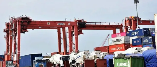 ការដោះដូរពាណិជ្ជកម្មរវាងកម្ពុជានិងអាម៉េរិក កើនឡើងជិត ៤០% ទោះរងសម្ពាធពន្ឋបដិការ - AMS Article Thumbnail