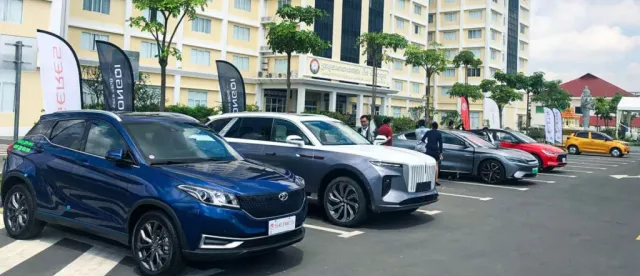 និន្នាការប្រើប្រាស់យានយន្តអគ្គិសនីនៅកម្ពុជាកើនឡើងរហូតដល់ជាង​ ១៦ ២០០គ្រឿងគិតត្រឹមត្រីមាសទី១ឆ្នាំនេះ - AMS Article Thumbnail