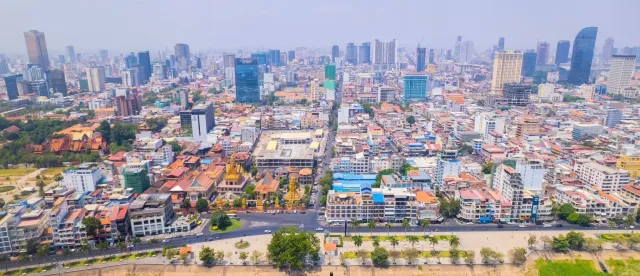 កម្ពុជាស្ថិតលើផ្លូវវិជ្ជមានឆ្ពោះទៅជាប្រទេសមានចំណូលខ្ពស់ឆ្នាំ ២០៥០ ខណៈអ្នកជំនាញបង្ហាញឧបសគ្គត្រូវយកចិត្តទុកដាក់ - AMS Article Thumbnail