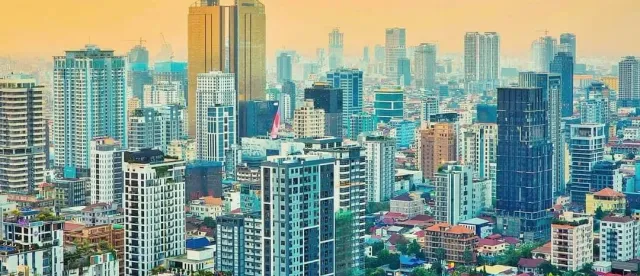 ធនាគារអភិវឌ្ឍន៍​អាស៊ី ទាញទម្លាក់ការ​ព្យាករកំណើនសេដ្ឋកិច្ចកម្ពុជា​មកនៅត្រឹម ​៣,៩ភាគរយ​ក្នុងឆ្នាំ២០២៦​ - AMS Article Thumbnail