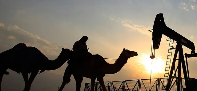 Thumbnail for តម្លៃប្រេងបានធ្លាក់ចុះ ៣% បន្ទាប់ពីក្តីបារម្ភលើជម្លោះអាម៉េរិក-អ៊ីរ៉ង់ មានភាពធូរស្រាលបន្តិច