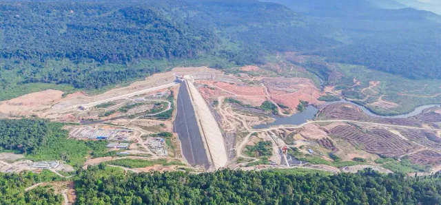 Thumbnail for ក្រុមហ៊ុនចិន ​ចាប់ផ្តើម​សង់​ស្ថានីយ​វា​រី​អគ្គិសនី​តម្លៃ​ ១​ ពាន់​លាន​ដុល្លារ​នៅ​កម្ពុជា