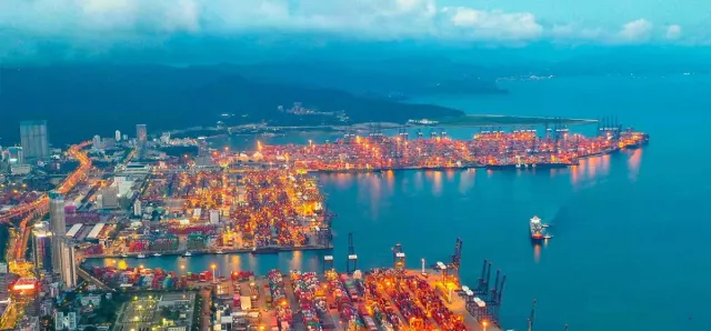 Thumbnail for ទូតចិន៖ ​ការបើចរាចរណ៍ផ្លូវសមុទ្របន្ថែម នឹងជួយពង្រឹងពាណិជ្ជកម្ម និងវិនិយោគរវាងកម្ពុជា-ចិន