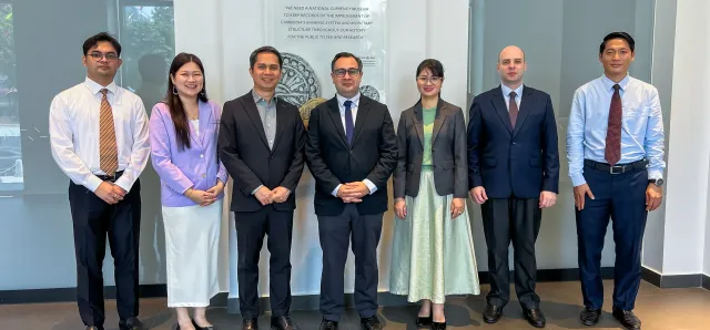 Thumbnail for គ្រឹះស្ថាន អម្រឹត និងសារមន្ទីរសេដ្ឋកិច្ច និងរូបិយវត្ថុ ព្រះស្រីឦសានវរ្ម័ន (ស.ស.រ) សហការគ្នាលើកកម្ពស់ការអាន និង យល់ដឹងពីប្រវត្តិសាស្រ្តរូបិយវត្ថុខ្មែរ