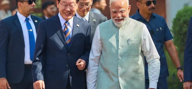 Thumbnail for ឥណ្ឌា និងកូរ៉េខាងត្បូងកំណត់គោលដៅពាណិជ្ជកម្មទេ្វរភាគីដល់ ៥០ ពាន់លានដុល្លារនៅត្រឹមឆ្នាំ ២០៣០