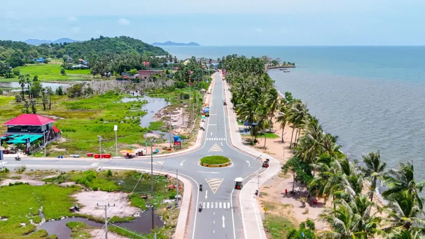 ខេត្តជាប់​ឆ្នេរ​សមុទ្រ​កម្ពុជា...