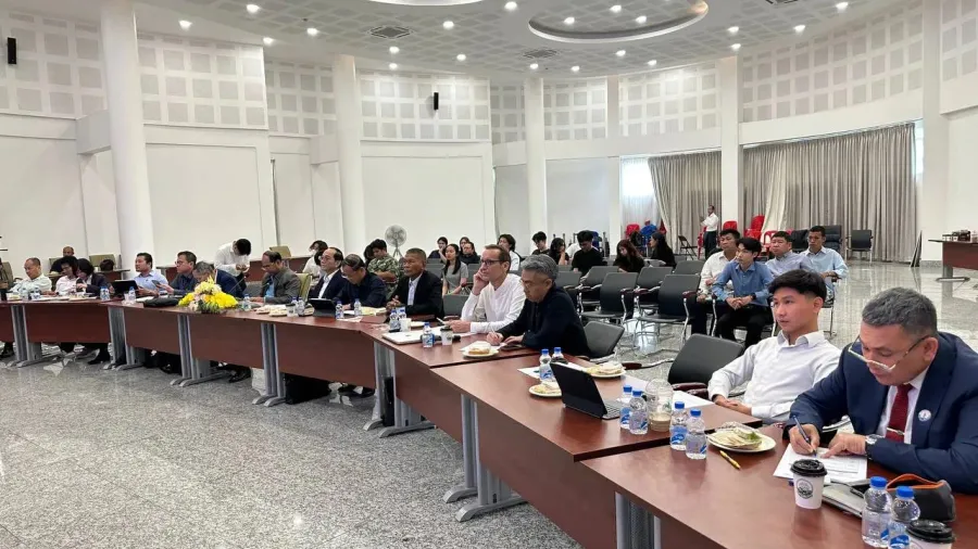 គណៈកម្មាធិការគ្រប់គ្រងតំបន់ឆ្ន...