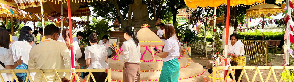 Image for article: ការពូនភ្នំខ្សាច់ មានទាំងអត្ថន័យក្នុងជំនឿសាសនា បានទាំងប្រយោជន៍ដល់ទីសាធារណៈ