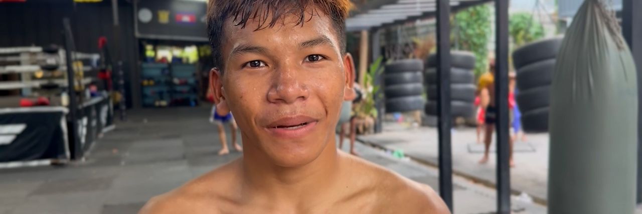 តាំងពីឡើងកូដមក ឌីម សារុំ សប្បាយតែ ក៏បារម្ភពាក្យថា បានល្បីវ៉ៃលែងកើត - Article Thumbnail