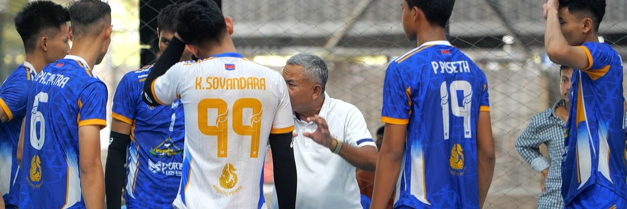 ៣ចំណុចដែលគ្រូបង្គោលក្រុមបាល់ទះស្នងការដ្ឋាននគរបាល​ខេត្តស្វាយរៀង ត្រូវពង្រឹងកូនក្រុមឱ្យខ្លាំងមុនពានរង្វាន់តេជោលីគចូលមកដល់ - Article Thumbnail