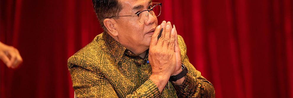 លោក ឯល ប៊ុនណល់ ចង់ឱ្យមានសិស្សរៀនជំនាញសិល្បៈបុរាណត្រូវផ្ដល់ក្ដីសង្ឃឹម និងការត្រួសត្រាយផ្លូវ - Main Article Image