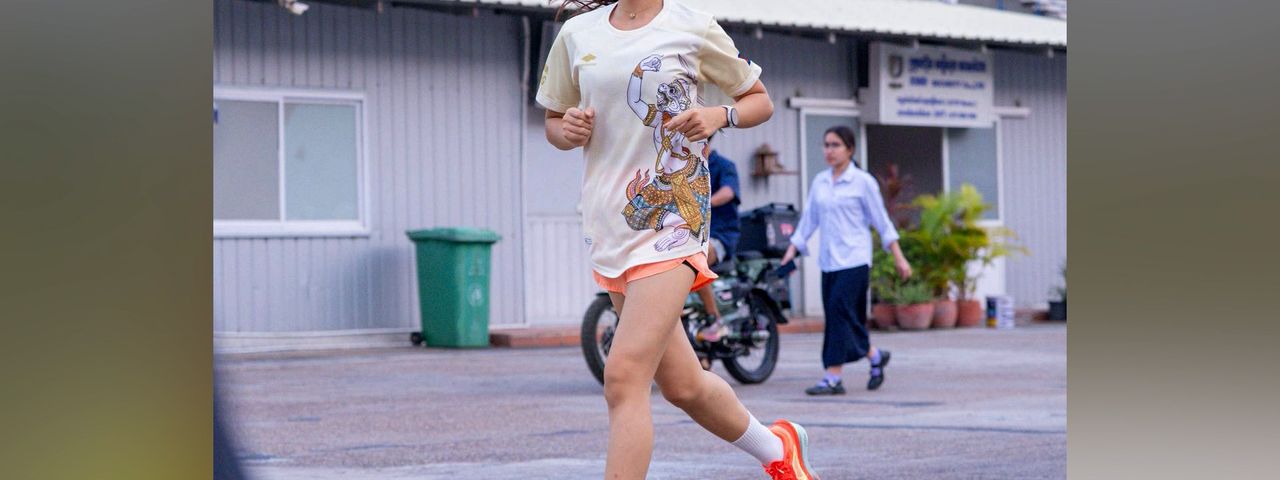 Image for article: រត់ហាត់ប្រាណរាល់ថ្ងៃជួយសម្រេចឱ្យកញ្ញា គីម ស្រីកា ស្រកគីឡូតាមអ្វីដែលខ្លួនប៉ងប្រាថ្នា