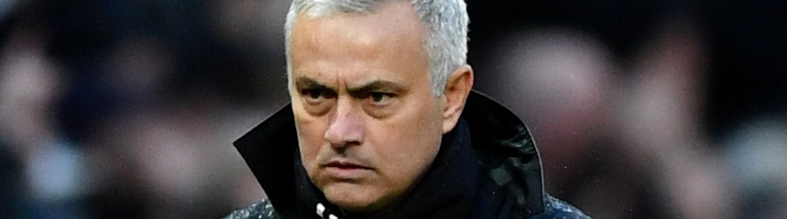 Mourinho ធ្លាប់បោះបង់ឱកាសដឹកនាំ Man Utd ក្នងឆ្នាំ២០១៣ ព្រោះមនោសញ្ចេតនា ជាមួយ Chelsea - Article Thumbnail
