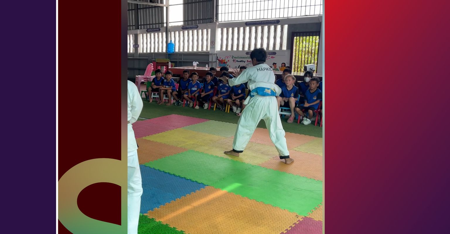 យុវជន សុខុន សីហនុត ចែករំលែកបទព