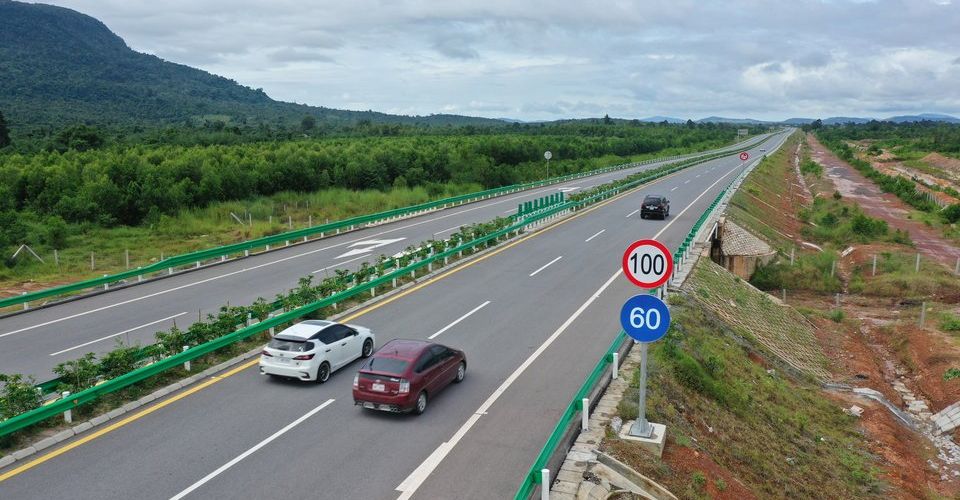 វៀតណាម ស្នើគម្រោងតភ្ជាប់ផ្លូវល...