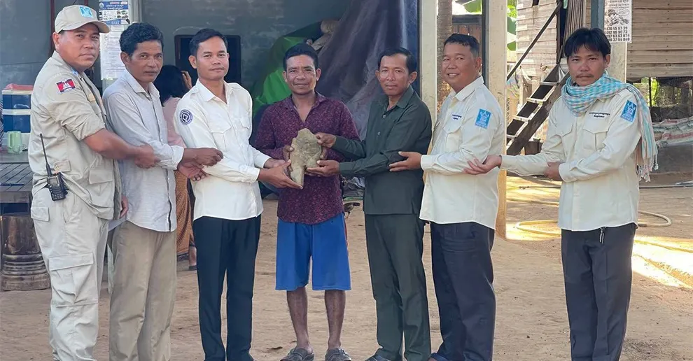 ពលរដ្ឋ​ប្រទះ​ឃើញ​ដង​ខ្លួន​ទេវរូប​សតវត្សរ៍ទី១១ នៅទួលបុរាណស្រុក​ជាំ​ក្សាន្ត