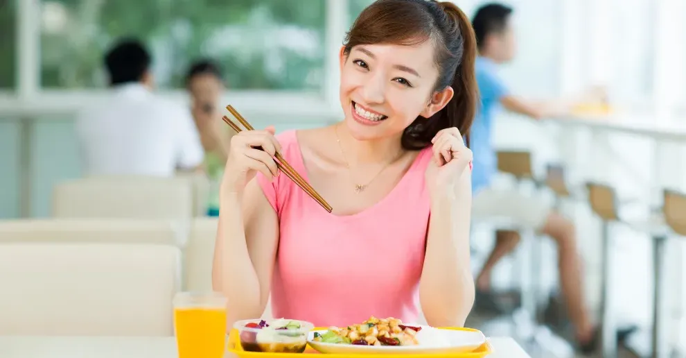 ស្ត្រេសគិតអីមិនចេញ សាកល្បងញ៉ាំអាហារ ៧ មុខនេះ ជួយឱ្យអ្នករីករាយជាងមុន