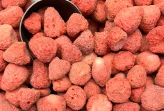 ក្រុមហ៊ុនមួយនៅចិន សារភាពថា ស្ត្របឺរីក្រៀមរបស់ខ្លួន មានផ្ទុកថ្នាំសម្លាប់សត្វល្អិត ២០ ប្រភេទ និងលោហៈធ្ងន់លើសកម្រិតកំណត់