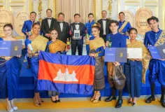 ក្រុមហ៊ុន វឌ្ឍនៈ នាំមោទនភាពកម្ពុជាទៅកាន់ប៉ារីស ទទួលមេដាយមាស២៣ ពានពេជ្រ៤ និងបង្ហាញសម្រស់វប្បធម៌ខ្មែរលើឆាកអន្តរជាតិ