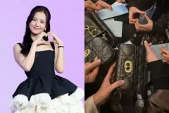 CEO ចិត្តទូលាយ! Jisoo ជូនកាបូប Dior តម្លៃខ្ទង់ ៣០០០ដុល្លារ ដល់បុគ្គលិកជាកាដូ - Article