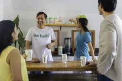ក្រុមហ៊ុន Herbalife ប្រចាំប្រទេសកម្ពុជា​ចែករំលែកព័ត៌មានពីការផ្លាស់ប្តូរទម្លាប់តូចៗ ដើម្បីសុខភាពខួរក្បាលកាន់តែល្អប្រសើរ - Article