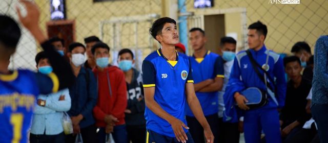 មកស្គាល់ស្មាត់ឆ្វេង «ស៊ុយ ខន» ដែលជាអាវុធសម្ងាត់របស់ក្រុមបាល់ទះបញ្ជាការដ្ឋានអង្គរក្ស