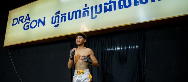 ក្រៅពីហាត់គុនខ្មែរ និងសកល យុវជន ចំរើន ស៊ីឈុន កំពុងខិតខំសិក្សាជំនាញឌីហ្សាញដើម្បីអនាគត