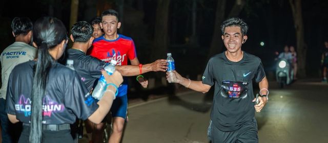វិធីសាស្ត្របំពេញជាតិទឹក និងថាមពលសម្រាប់អ្នករត់ប្រណាំងនៅថ្ងៃប្រកួត