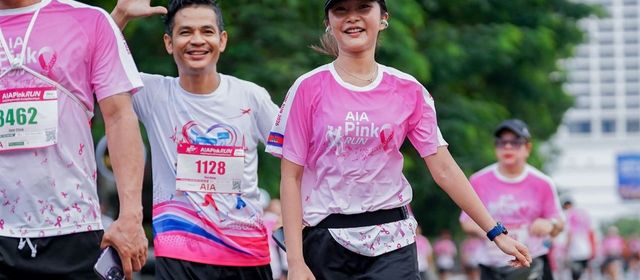 អ្នករត់មកពី៣៦ប្រទេសចូលរួមកម្មវិធីរត់ប្រណាំង Pink Run នៅមុខវត្តបទុម