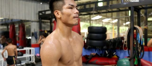 ប៉ែនកាក់ រាជសីហ៍ លះបង់ការងារ ជំនះចិត្តគ្រួសារ ដើតាមក្តីស្រមៃក្លាយជាអ្នកប្រដាល់