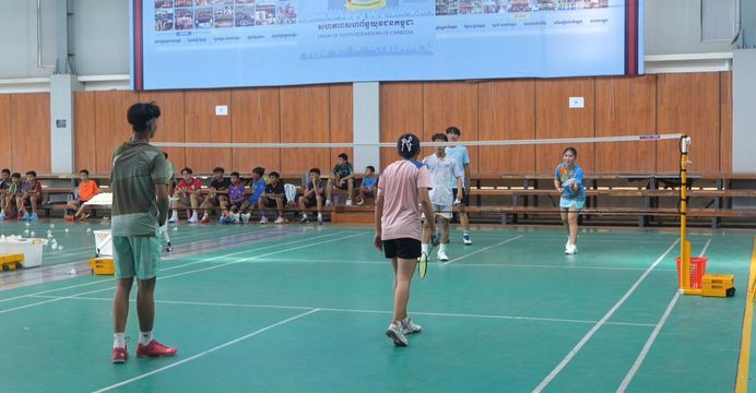 ការលេងកីឡាវាយសីជាជម្រើសដ៏ស័ក្ដិសមសម្រាប់អ្នកចង់ស្រកទម្ងន់