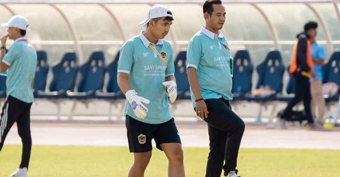 ពីកីឡាករមកជាគ្រូជំនួយ យុវជន សុន ចិន្នា បង្ហាញក្ដីស្រមៃចង់ក្លាយជាគ្រូបង្វឹកអាជីព ក្រោយមានបទពិសោធ ២ឆ្នាំ ជាគ្រូចាំទីនៅវិទ្យាល័យឫស្សីកែវ