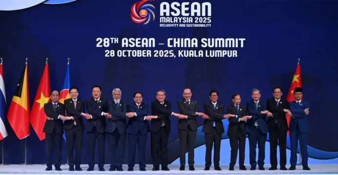 ចិន អាចនឹងពង្រីកពាណិជ្ជកម្មបន្...