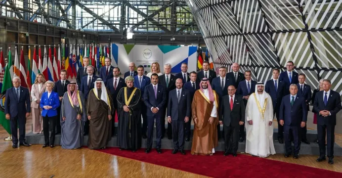 អឺរ៉ុបបើកកិច្ចប្រជុំកំពូល ២ ថ្...