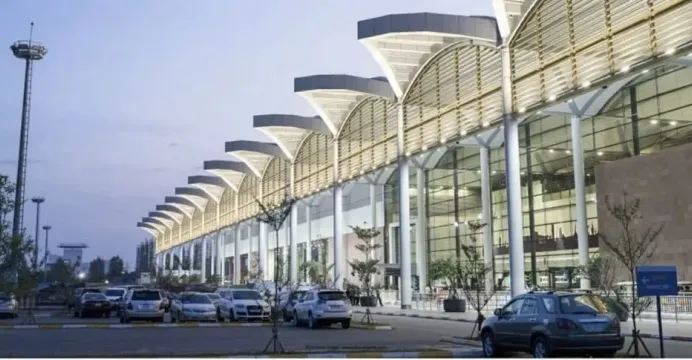 អតីតព្រលានយន្តហោះអន្តរជាតិ-ភ្ន...