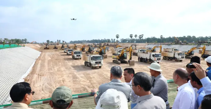 គម្រោងព្រែកជីកហ្វូណនតេជោកំណាត់...