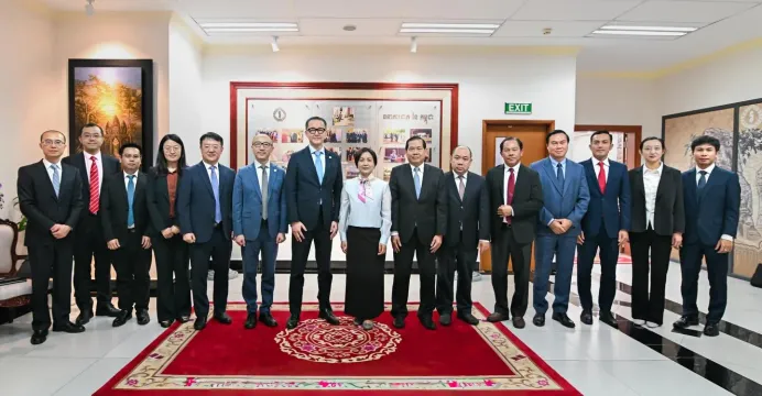 AMRO ៖ កម្ពុជា រក្សាបានភាពធន់ផ...