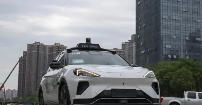 ៥ឆ្នាំទៀត ចិននឹងមានឡានតាក់ស៊ីគ...