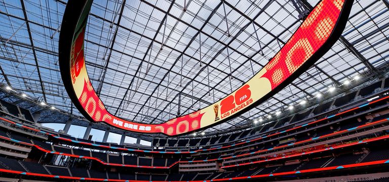 កីឡាករបាល់ទាត់ឆ្នើមៗដែលបាត់បង់...