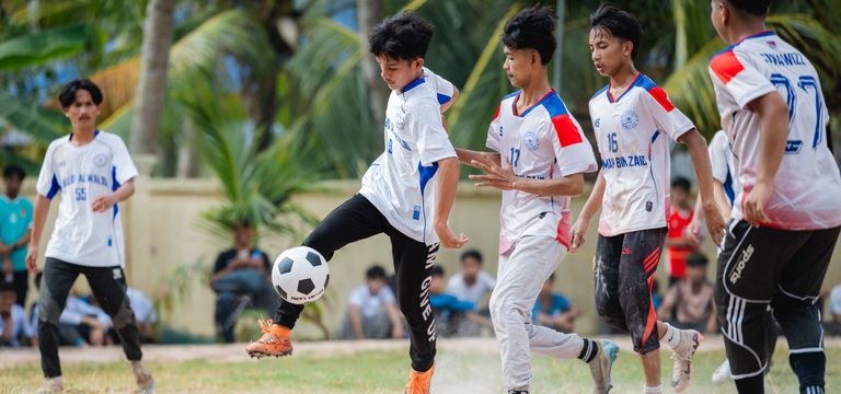 សាលាវិទ្យាល័យឯកជនកំពង់កែស បើកព...