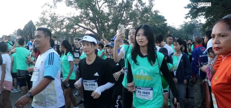 ពាក់កណ្ដាលម៉ារ៉ាតុងអន្តរជាតិអង...