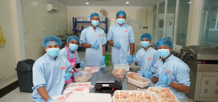 ពី​អាជីវកម្ម​គ្រួសារ​ ​ទៅ​សិប្...