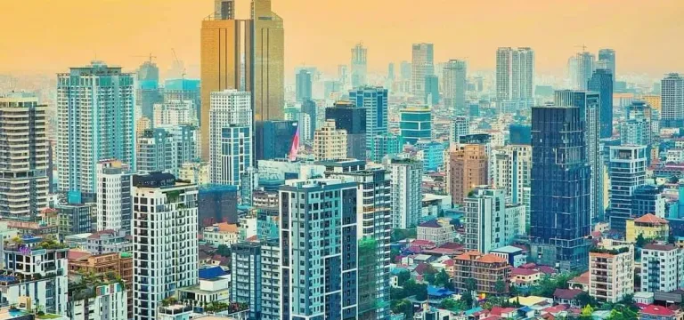 ធនាគារអភិវឌ្ឍន៍​អាស៊ី ទាញទម្លា...