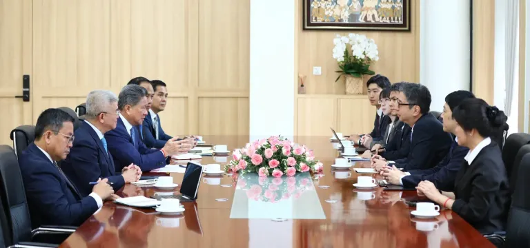 មន្ត្រីកំពូល​កម្ពុជា​ បង្កើនកា...