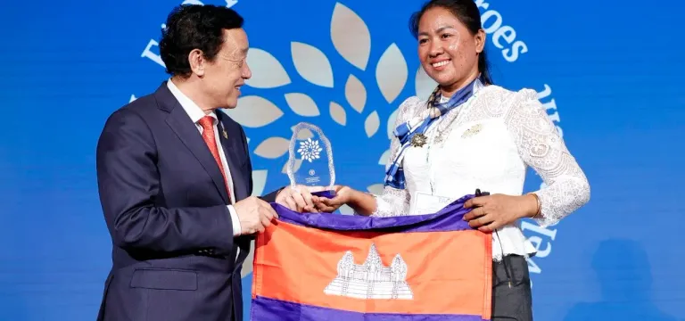 មោទនភាពកសិករស្ដ្រីកម្ពុជា! អ្ន...